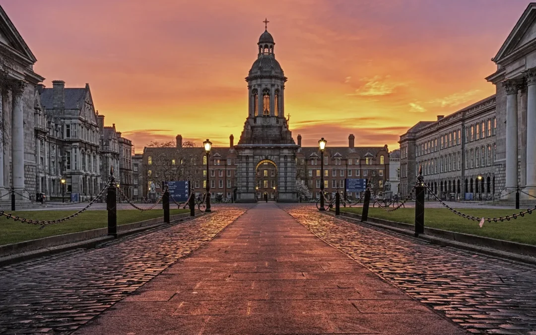 Trinity College Dublin: Bước vào thế giới phù thủy ngay tại Ireland!