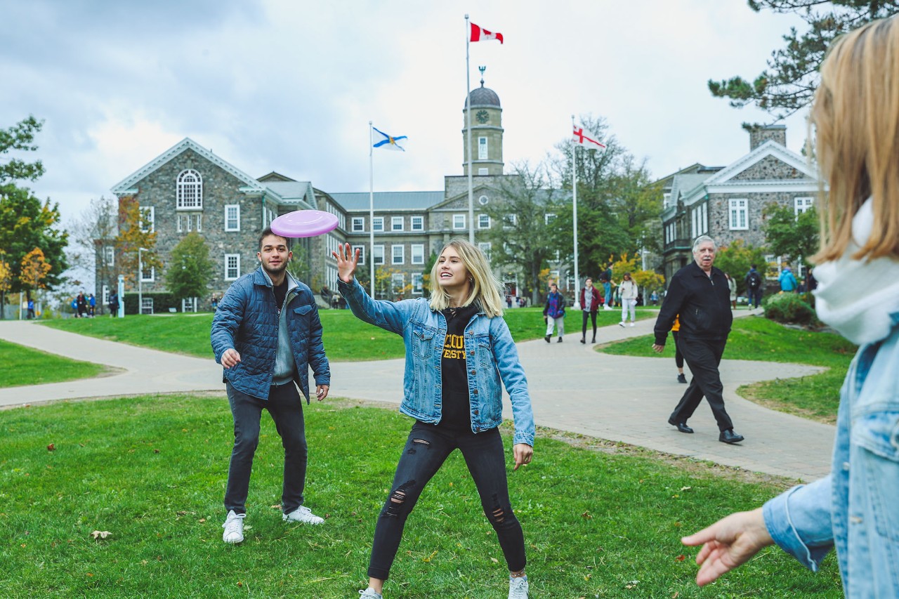 dalhousie students frisbee studley quad